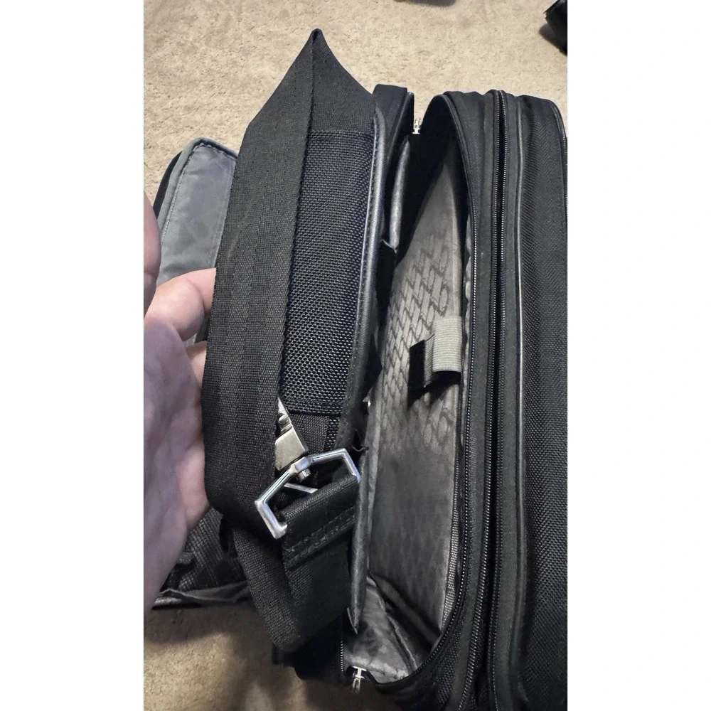 Kenneth Cole‎ Reaction Laptop Bag Briefcase Black Business Career Excellent!